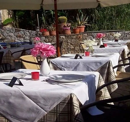 Lola's Aparthotel Platanias (Crete)