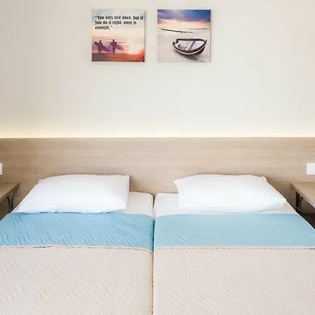 Lola's Appart hôtel Platanés
